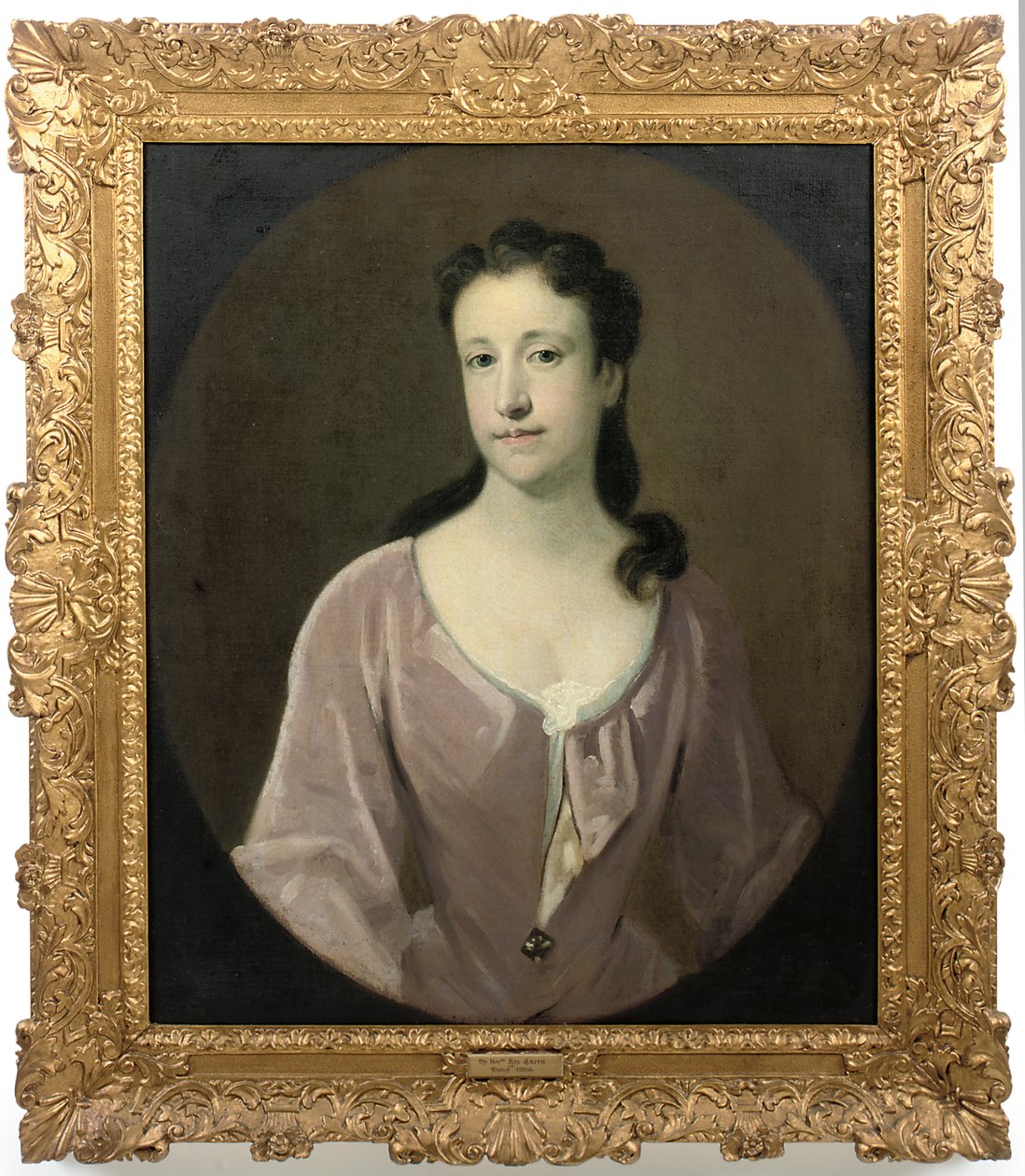 Retrato de uma senhora. tradicionalmente identificada como Sra. Dorothy Smith, nee Barret-Lennard de English School
