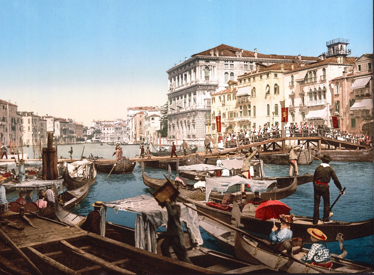 Procissão no Grande Canal, Veneza (foto colorida à mão) de English School