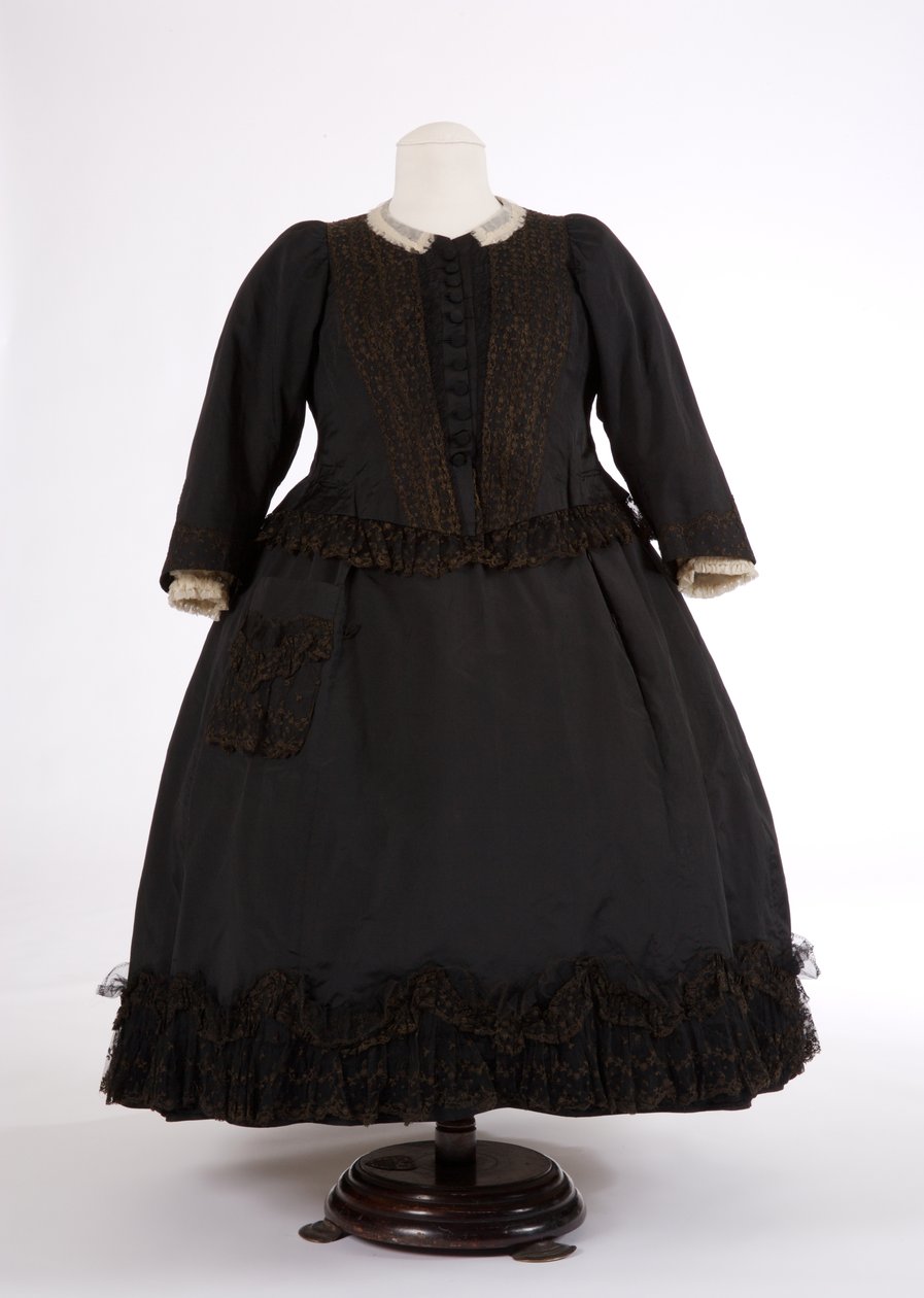 Vestido da rainha Victorias, década de 1890 (seda e rede) de English School