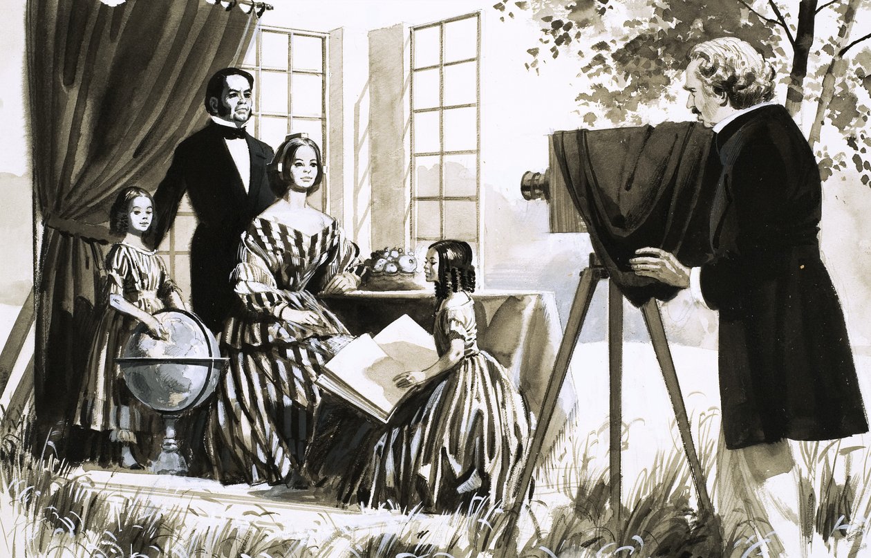 Família não identificada a ser fotografada de English School