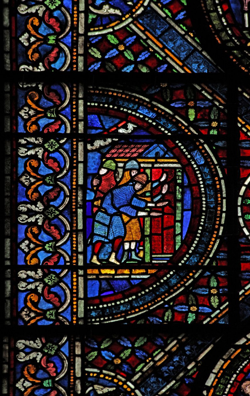 Janela n7 retratando uma cena da vida de St Thomas Becket: cavaleiros na porta de Canterbury de English School