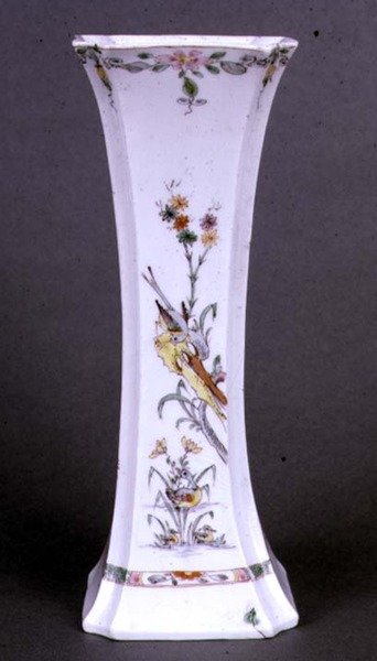 Jarro de Worcester de forma queimada pintado em cores Kakiemon, c.1750 (cerâmica) de English School