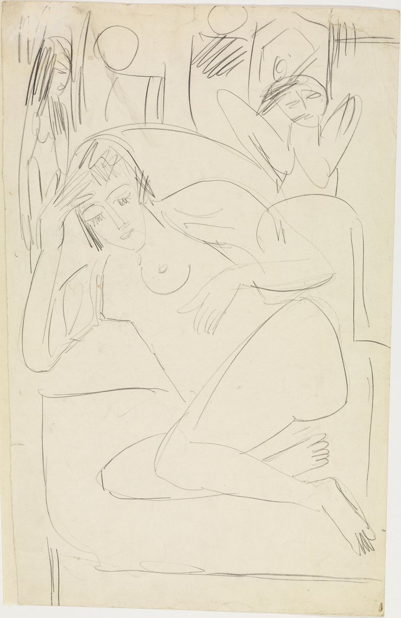 Nu feminino encolhido numa poltrona, com figuras de madeira de Ernst Ludwig Kirchner