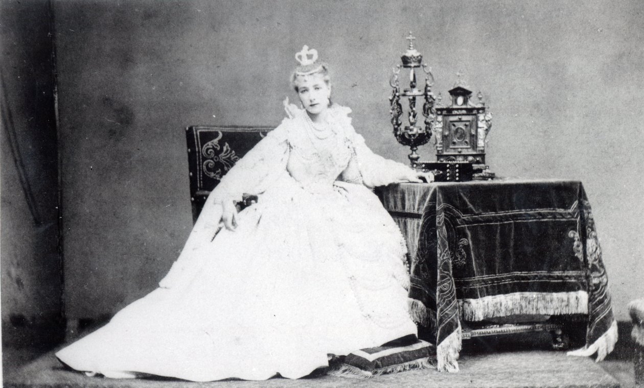 Sarah Bernhardt (1844-1923) no papel de Marie de Neubourg em &39;Ruy Blas&39; de Victor Hugo (1802-85) c.1872 de Etienne Carjat