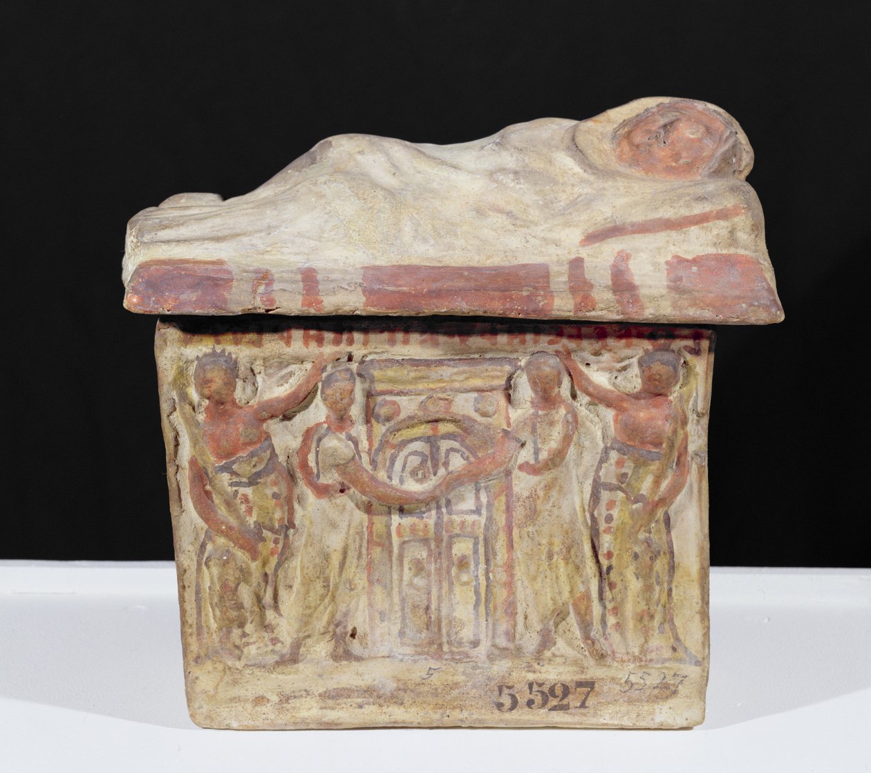 Urna cinerária etrusca, início do século I aC (terracota) de Etruscan