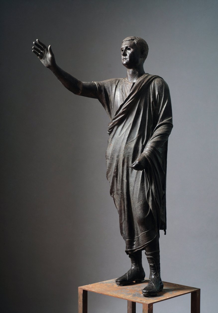 Aule Metele (O Orador), orador romano - escultura de bronze etrusco, h: 179 cm, ca.90-70 AC, de Pila, Itália - civilização etrusca: "O magistrado de Perugia Aulus Metellus diz que o Orador ou o Arringatore" Escultura de Bronze de Etruscan