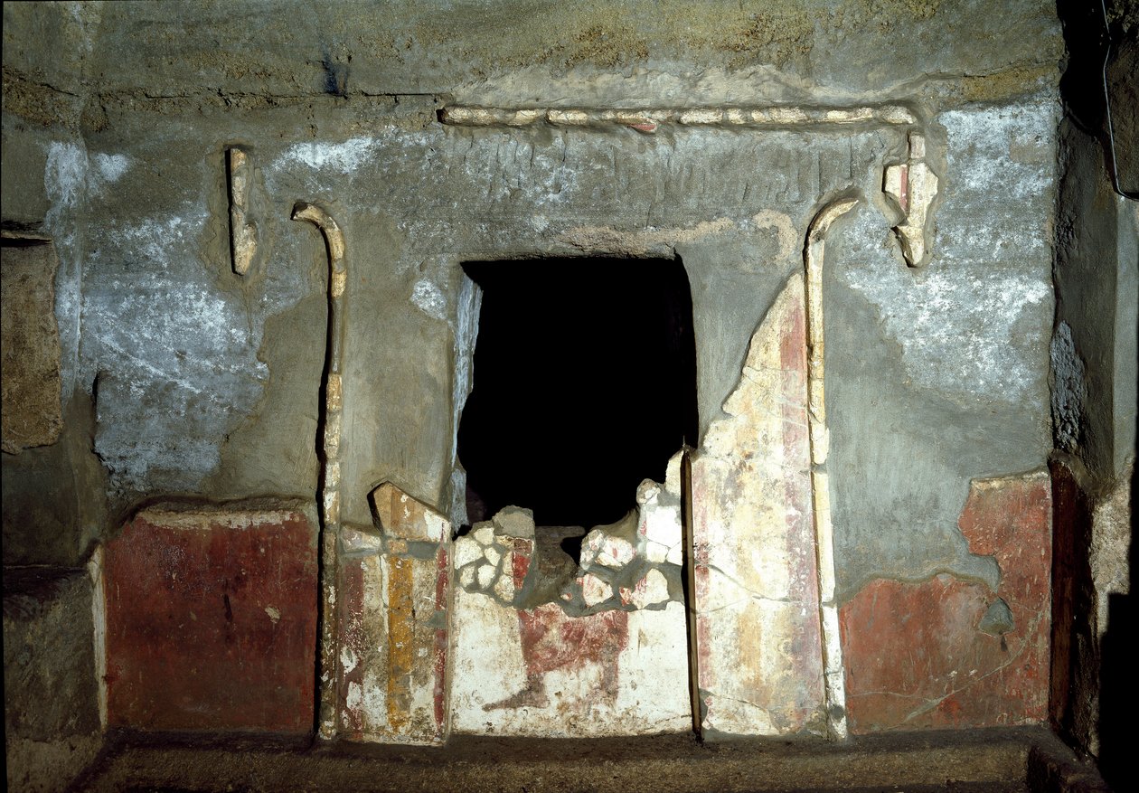Civilização etrusca: entrada do túmulo de François na necrópole de Ponte Rotto, século IV a.C. Vulci, Itália de Etruscan