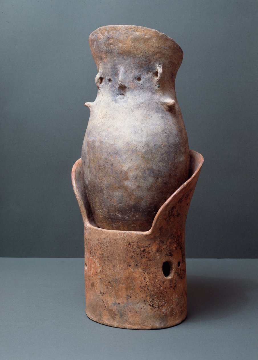 Civilização etrusca, rito fúnebre: ossário canópico em forma, século VIII aC Do sítio de Bisenzio de Etruscan