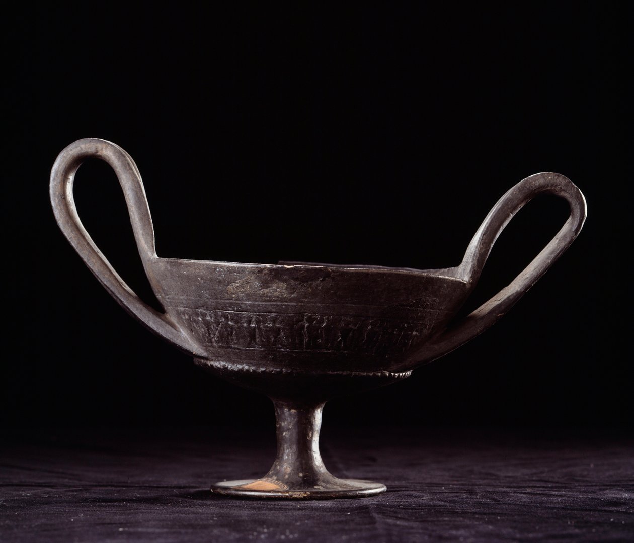 Civilização etrusca: kantharos de Etruscan