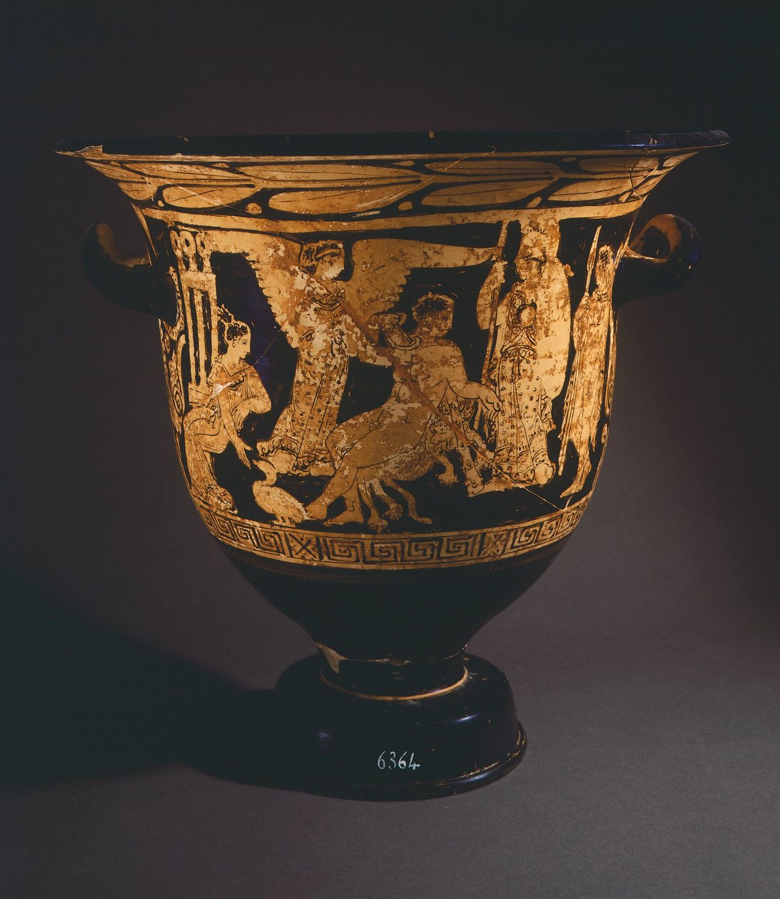 Krater (jarro grande) do Pintor Nepi. Cerâmica de algarismos vermelhos de Corchiano (Lazio). Civilização Etrusca, Século IV AC. de Etruscan