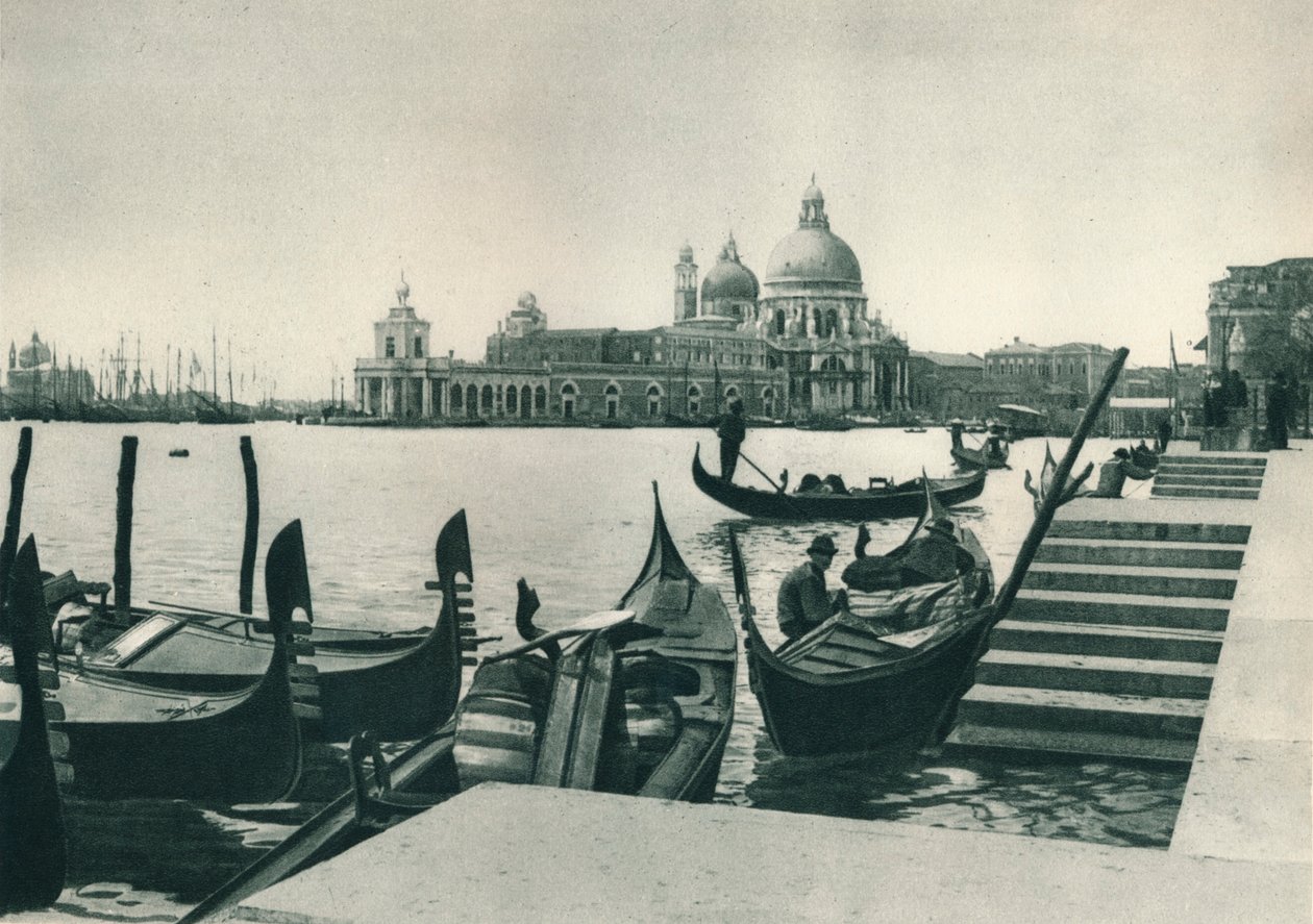 Igreja de Santa Maria della Salute e Dogana, Veneza, Itália, 1927. de Eugen Poppel