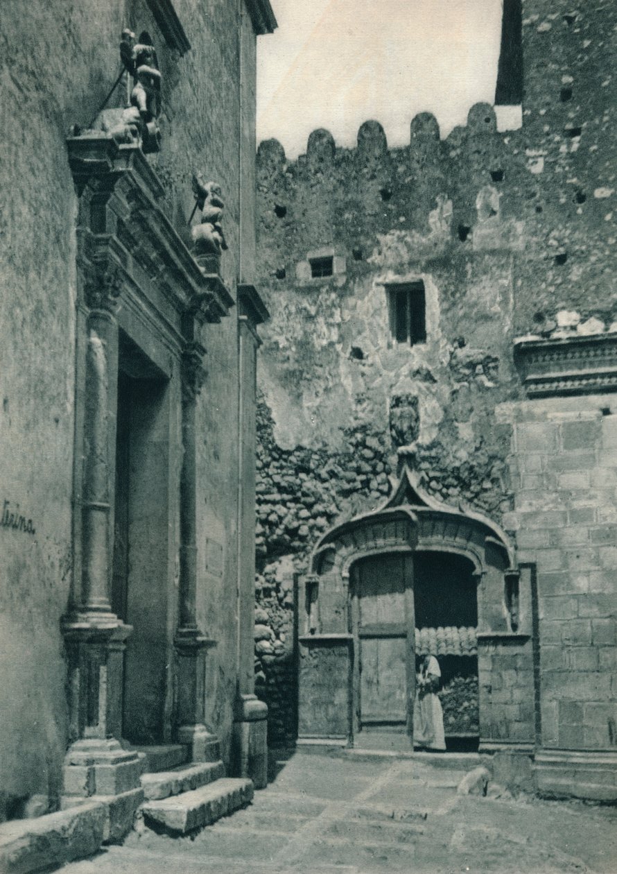 Entrada de uma igreja, Taormina, Sicília, Itália, 1927 de Eugen Poppel