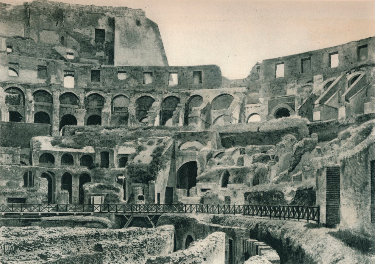 Interior do Coliseu, Roma, Itália, 1927 de Eugen Poppel
