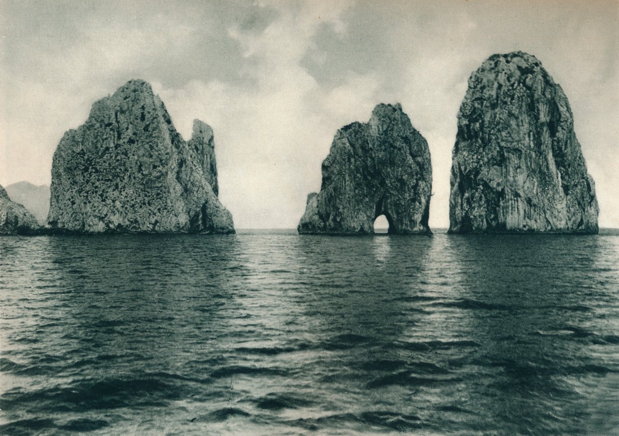 Os Faraglioni, Capri, Itália, 1927 de Eugen Poppel