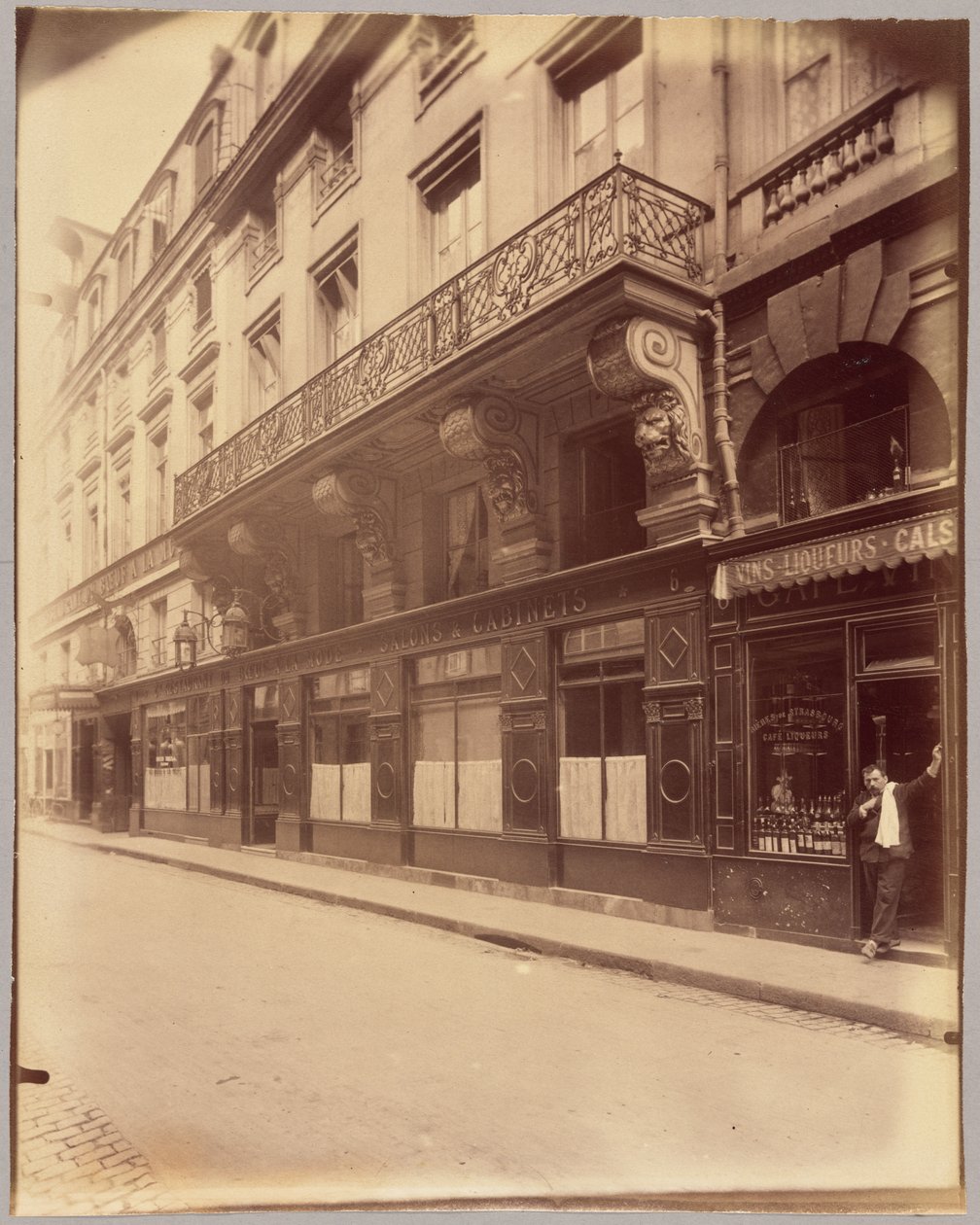 6-8 rue de Valois de Eugène Atget