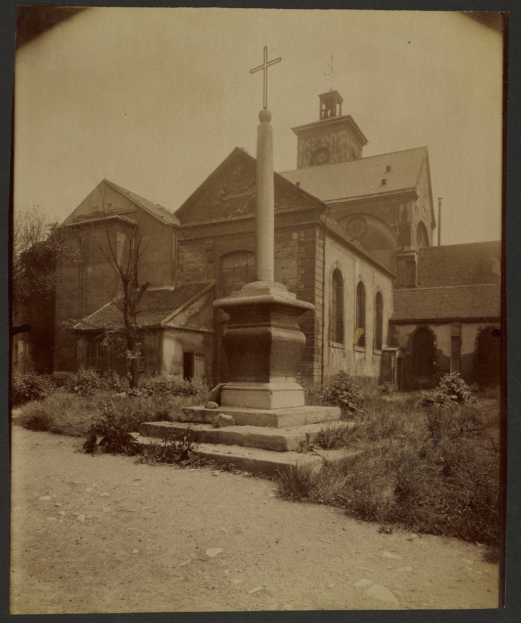 Antigo cemitério Sainte-Marguerite, Rue Saint-Bernard de Eugène Atget