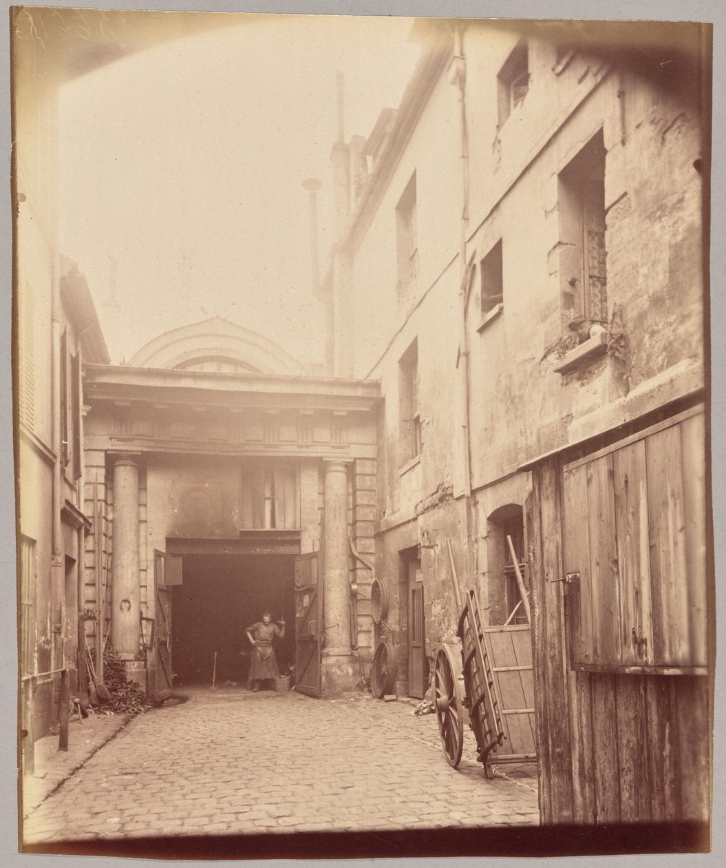 Capela, rue Saint-Jacques de Eugène Atget