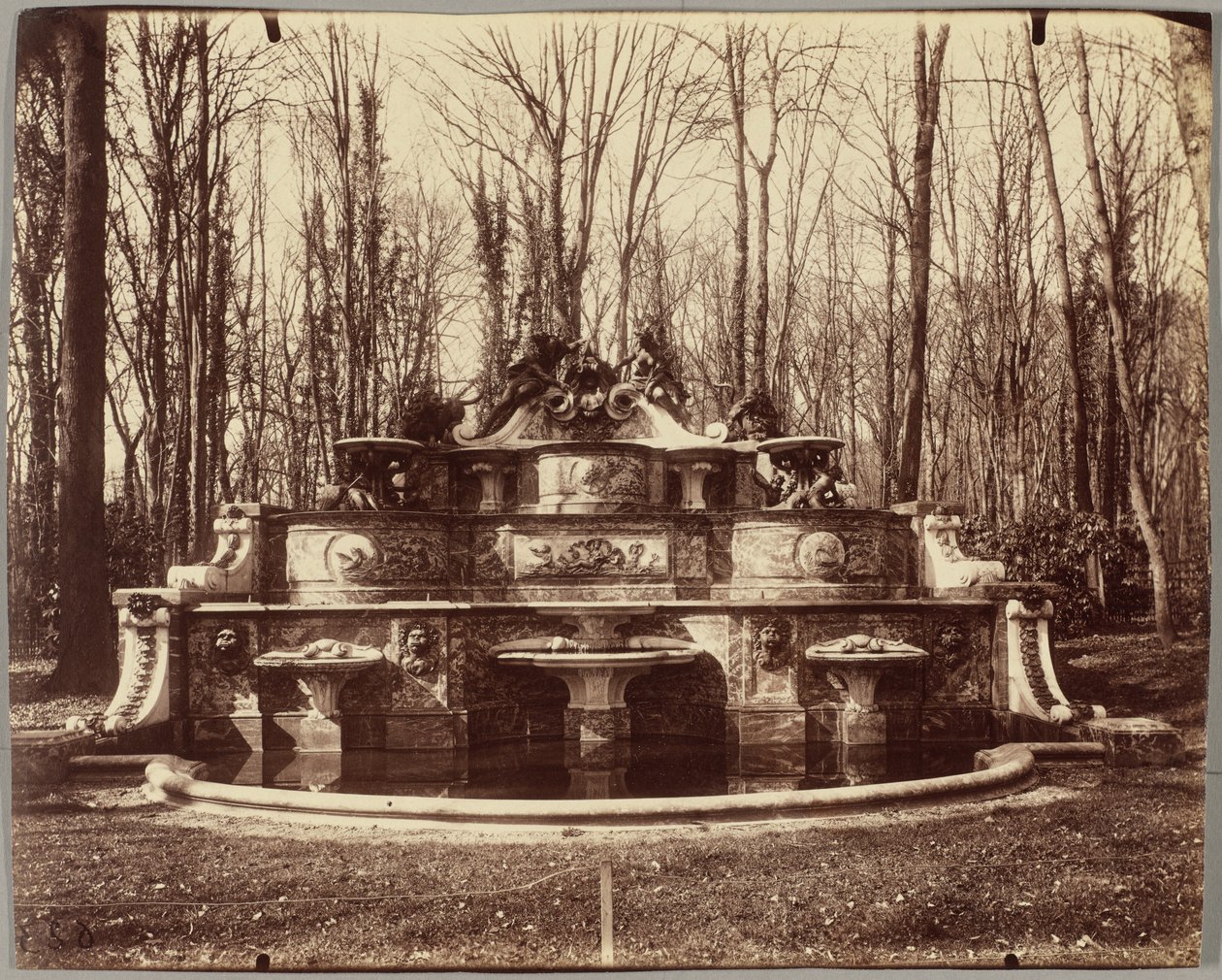 Grand Trianon, o bufete de Mansart de Eugène Atget