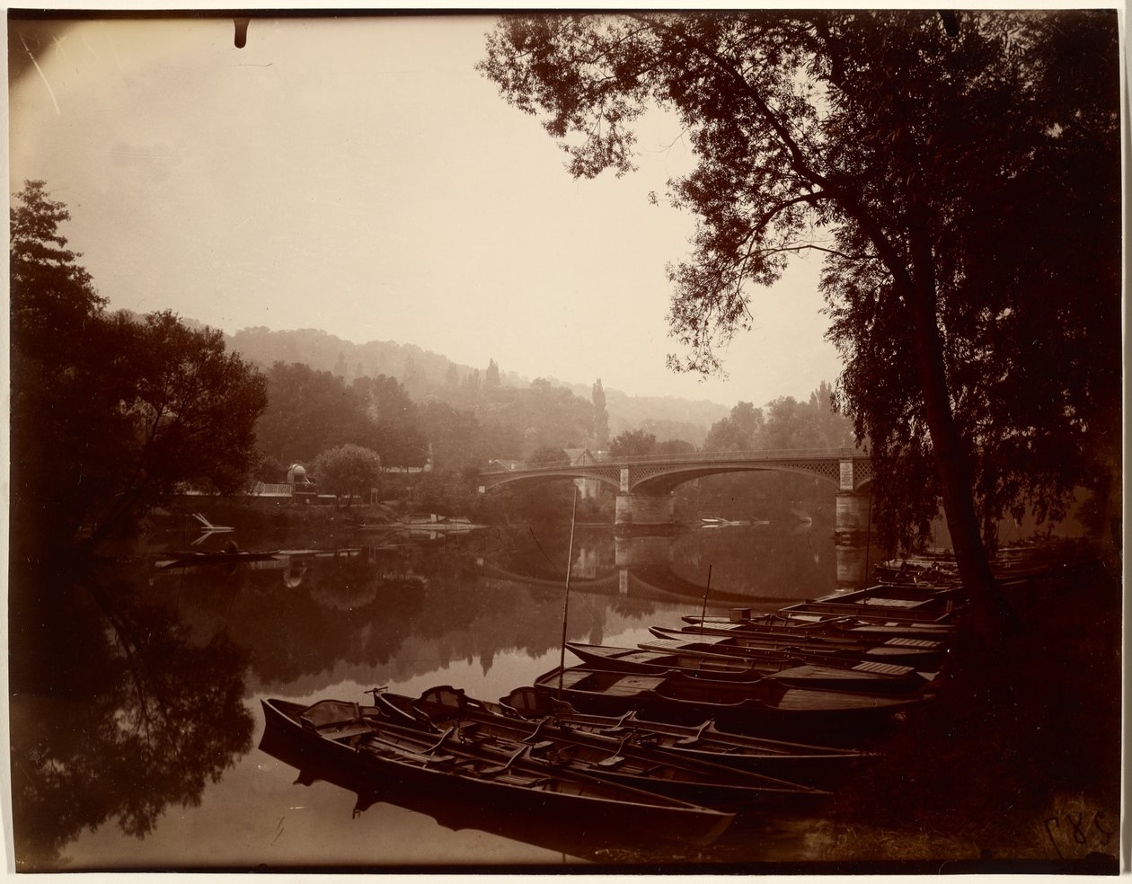 O Marne em La Varenne de Eugène Atget
