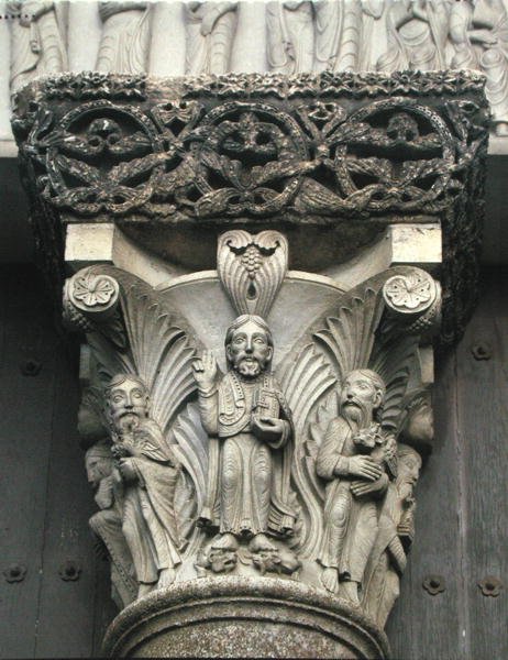 Capital da coluna com a Bênção de Cristo do Portal Oeste da fachada, 1840-61 de Eugene Emmanuel Viollet le Duc