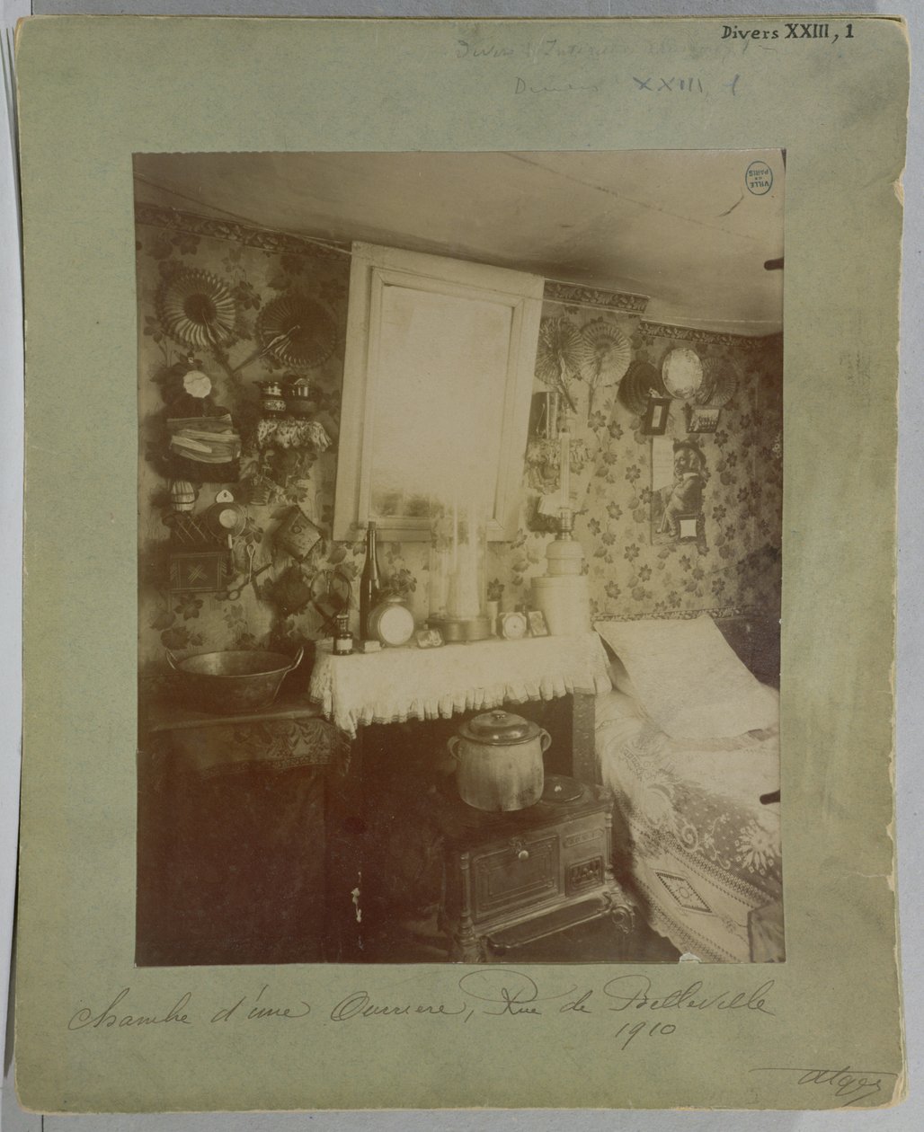 Quarto, femininas, trabalhador, rue, belleville, paris, 1910 de Eugène Atget