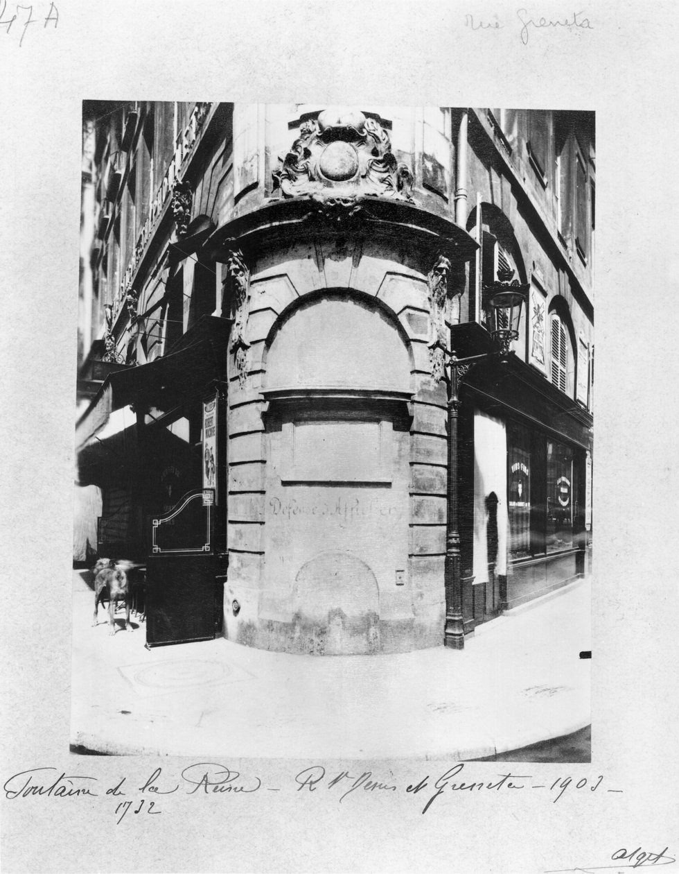 Fonte da Rainha, rue Saint-Denis, Paris, 1903 de Eugène Atget