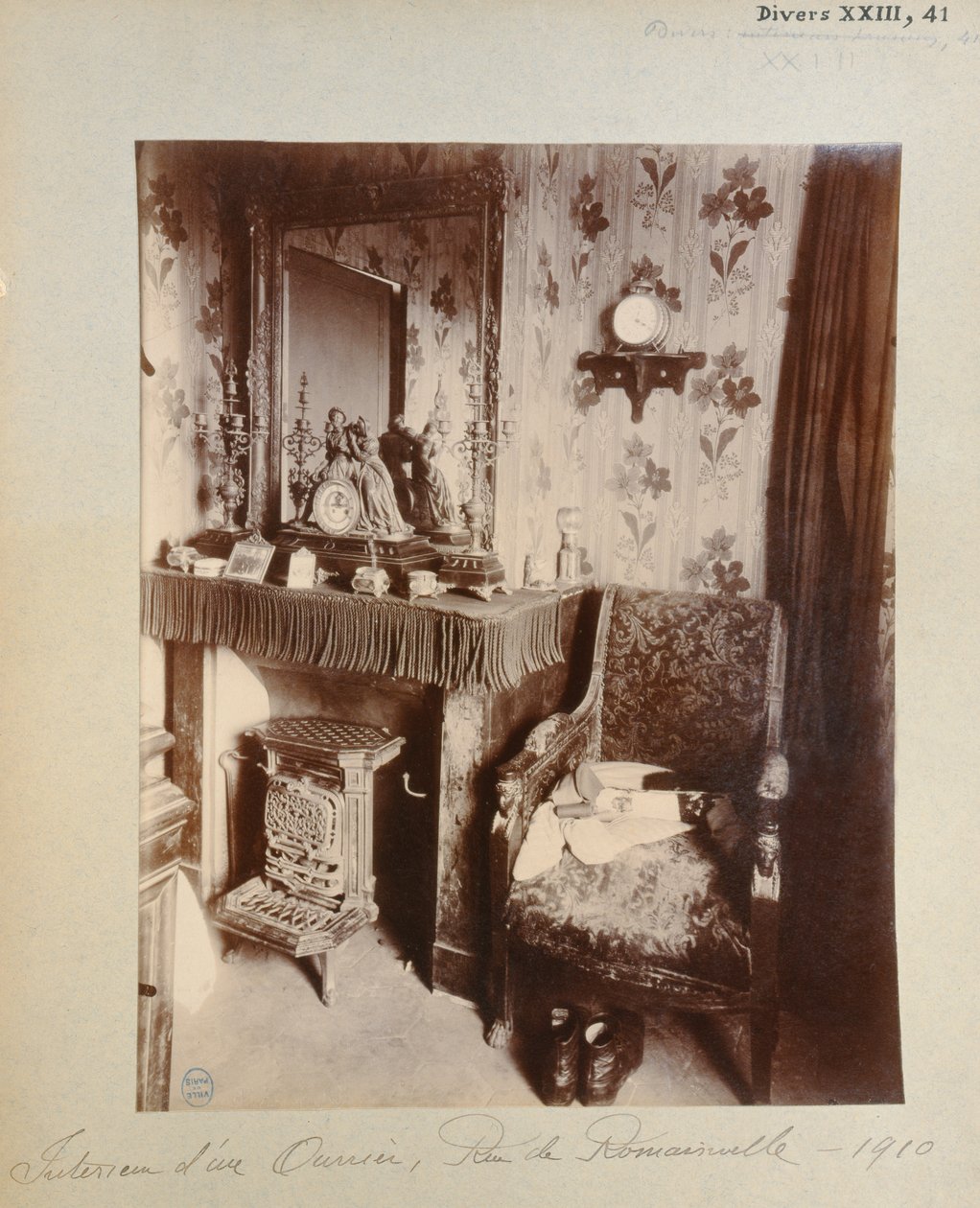 Interior, de, um, classe trabalhadora, lar, em, a, rue, de, romainville, paris, 1910 de Eugène Atget