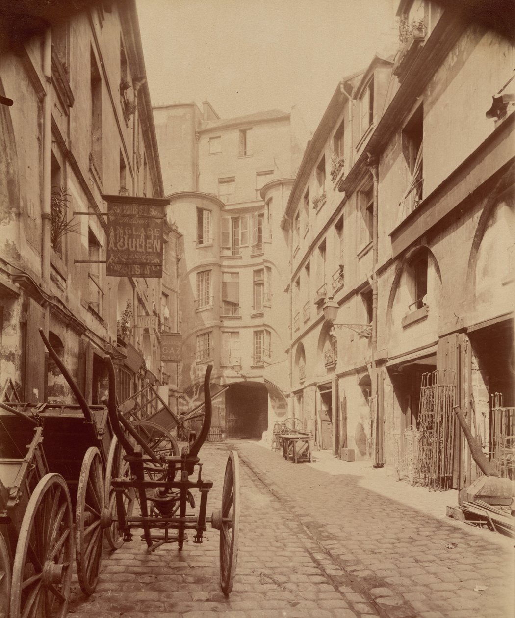 Tribunal do Dragão, 1905 (foto) de Eugène Atget