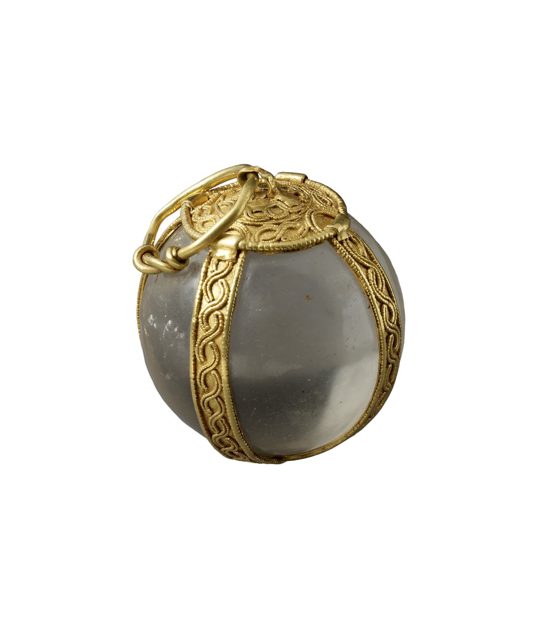 Pingente de bola de cristal, Período de migração (Europa), 400-800 (ouro, rocha e cristal) de European