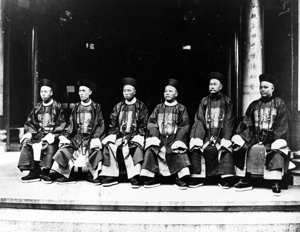 Mandarins chineses, c.1875 de European Photographer