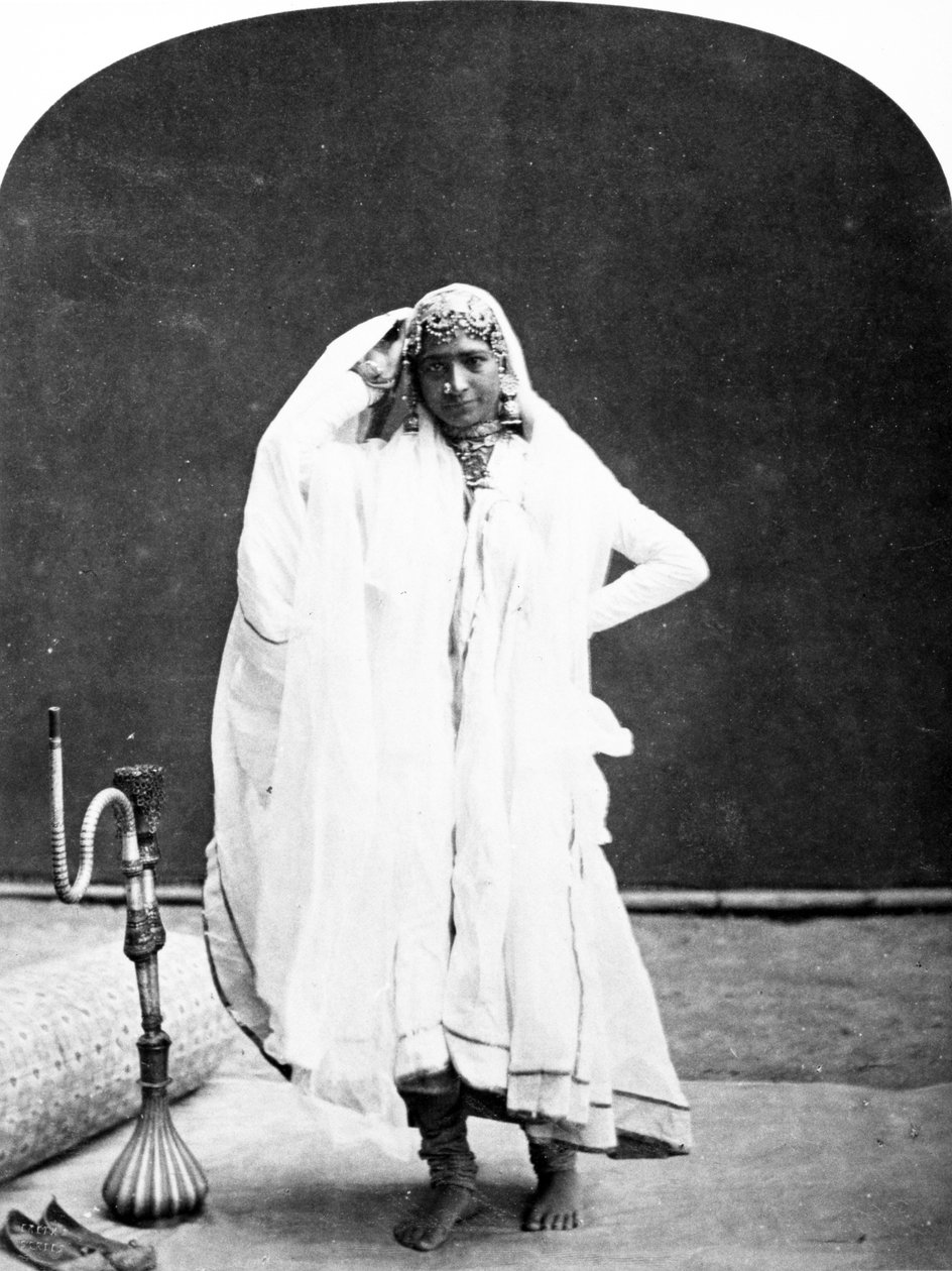 Garota Nautch, c.1870s de European Photographer