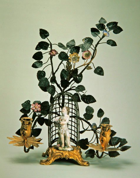 Cupido em um Jardim (porcelana e metalurgia) de European School