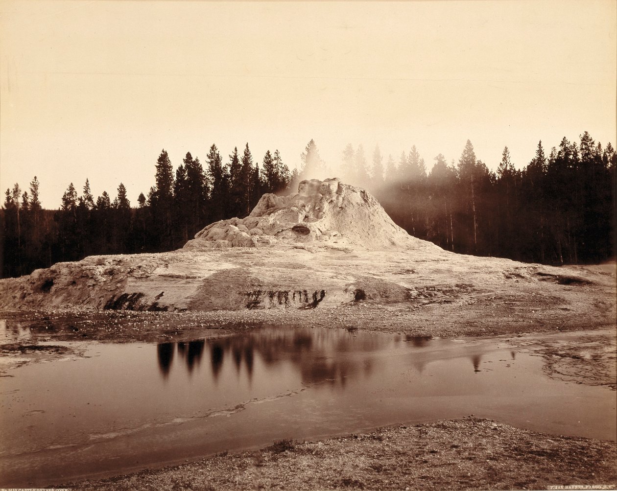 Cone do Gêiser do Castelo, Parque Nacional de Yellowstone de F. Jay Haynes