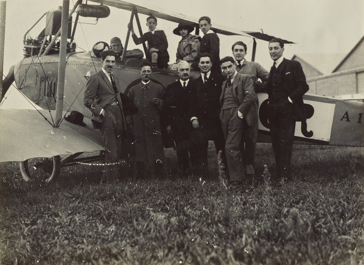 [Avião e pessoas]. de Fedele Azari