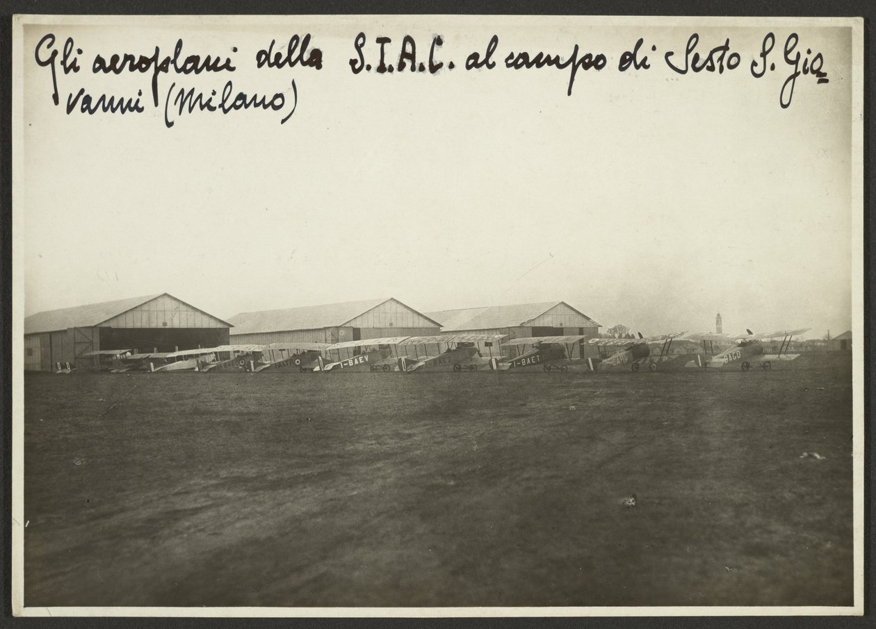 Os aviões da S.I.A.C. no campo de Sesto S. Giovanni (Milão) de Fedele Azari