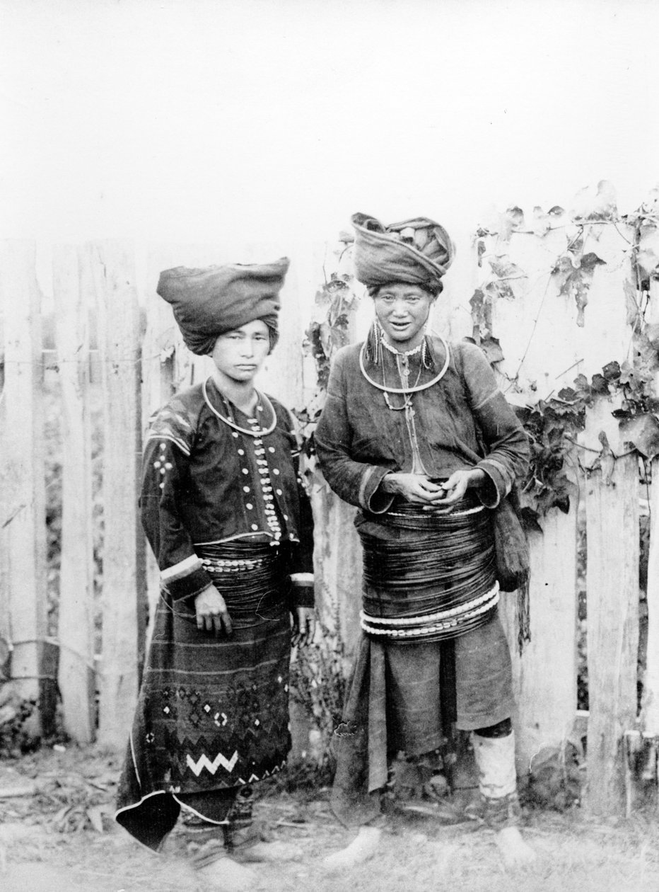 Mulheres Kachin, c.1870 de Felice Beato