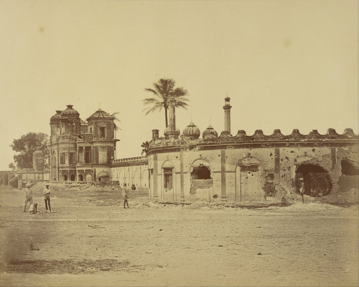 Exterior do The Secundra Bagh de Felice Beato