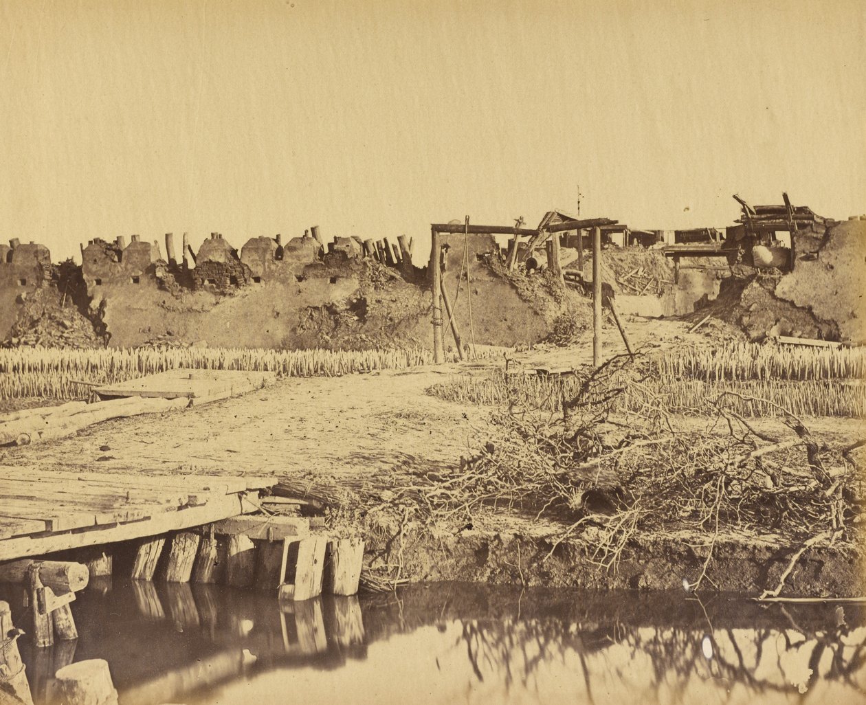 Exterior do Forte Norte mostrando a entrada inglesa 21 de agosto de 1860 de Felice Beato