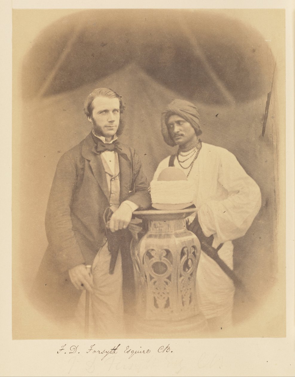 FD Forsyth, Esquire, CB e Indian Servant de Felice Beato
