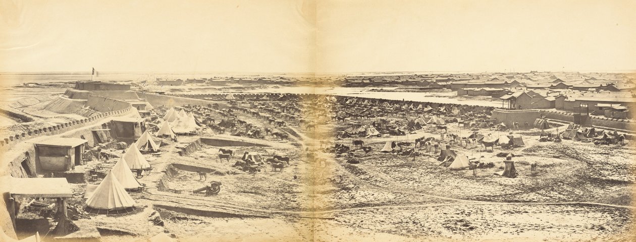 Interior do Forte de Pehtang mostrando o cavalo de Probyn, 1º de agosto de 1860 de Felice Beato