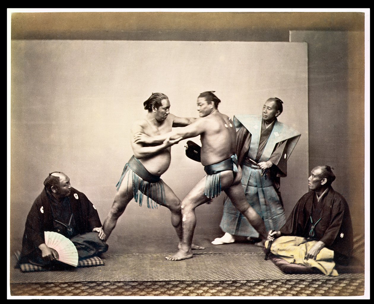 Lutadores de sumô, c.1870-80 (impressão albumina) de Felice Beato