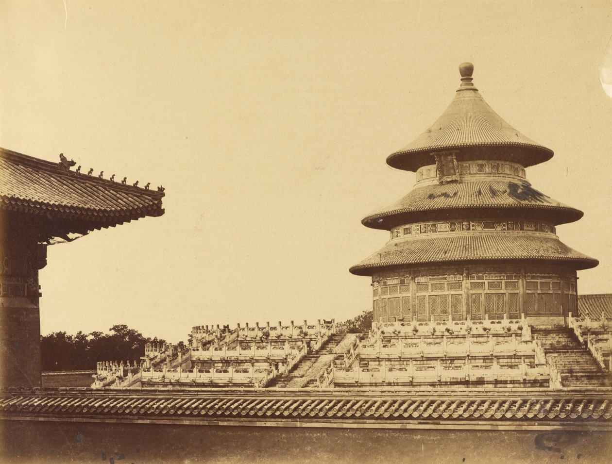 Templo do Céu do lugar onde os sacerdotes são queimados na cidade chinesa de Pequim. 18 de outubro de Felice Beato