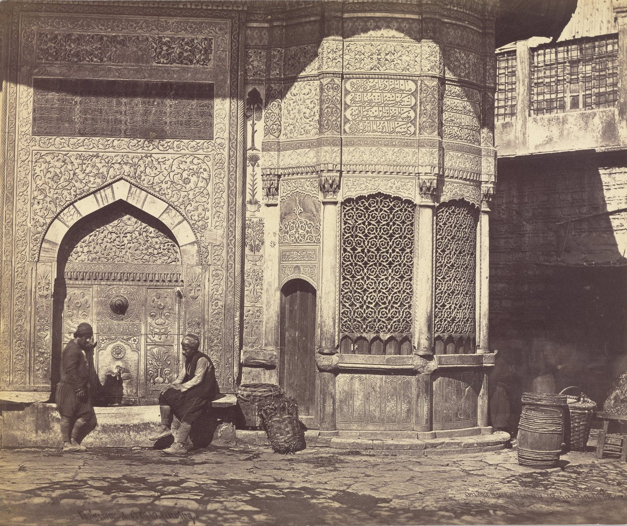 A fonte antiga perto da ponte velha de Felice Beato