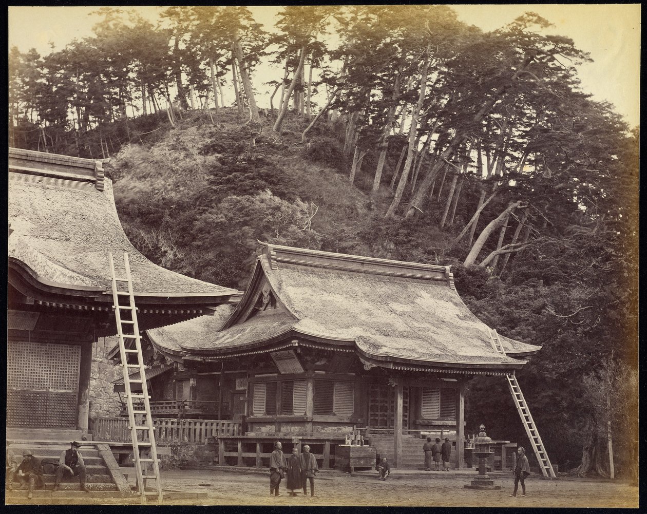 O Templo de Hatchiman, em Kamakura de Felice Beato