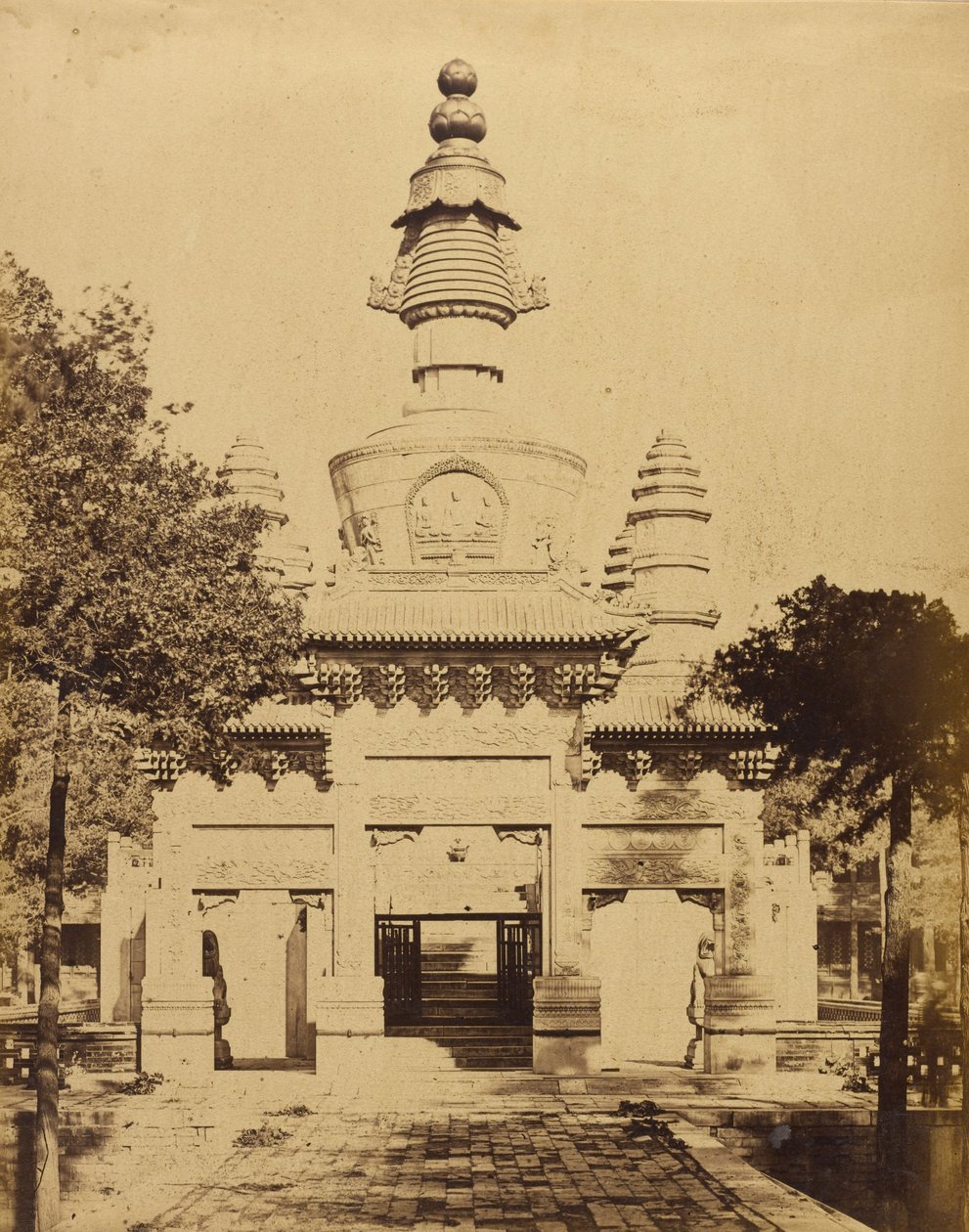 Monumento do Tibete no Templo do Lama perto de Pequim, agosto de 1860 de Felice Beato