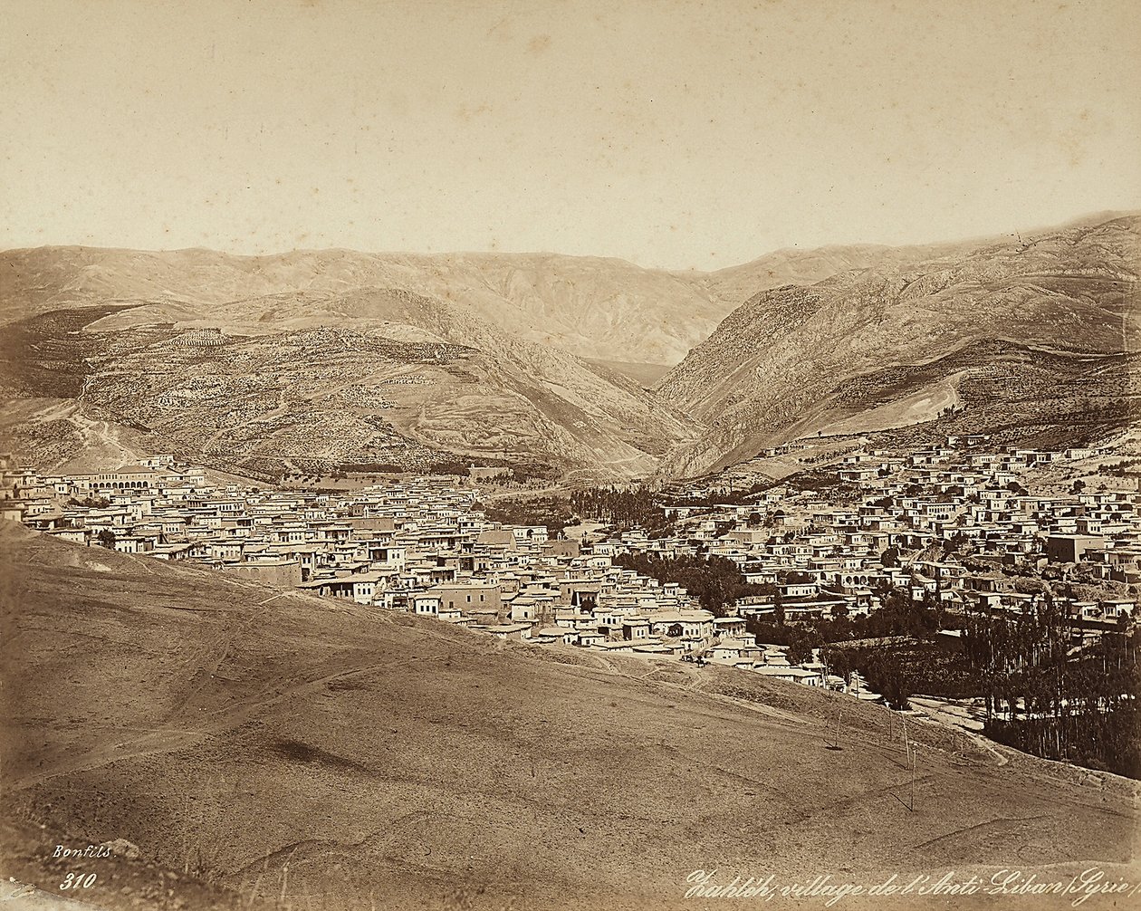 Vista panorâmica de Zahleh, Síria de Félix Bonfils