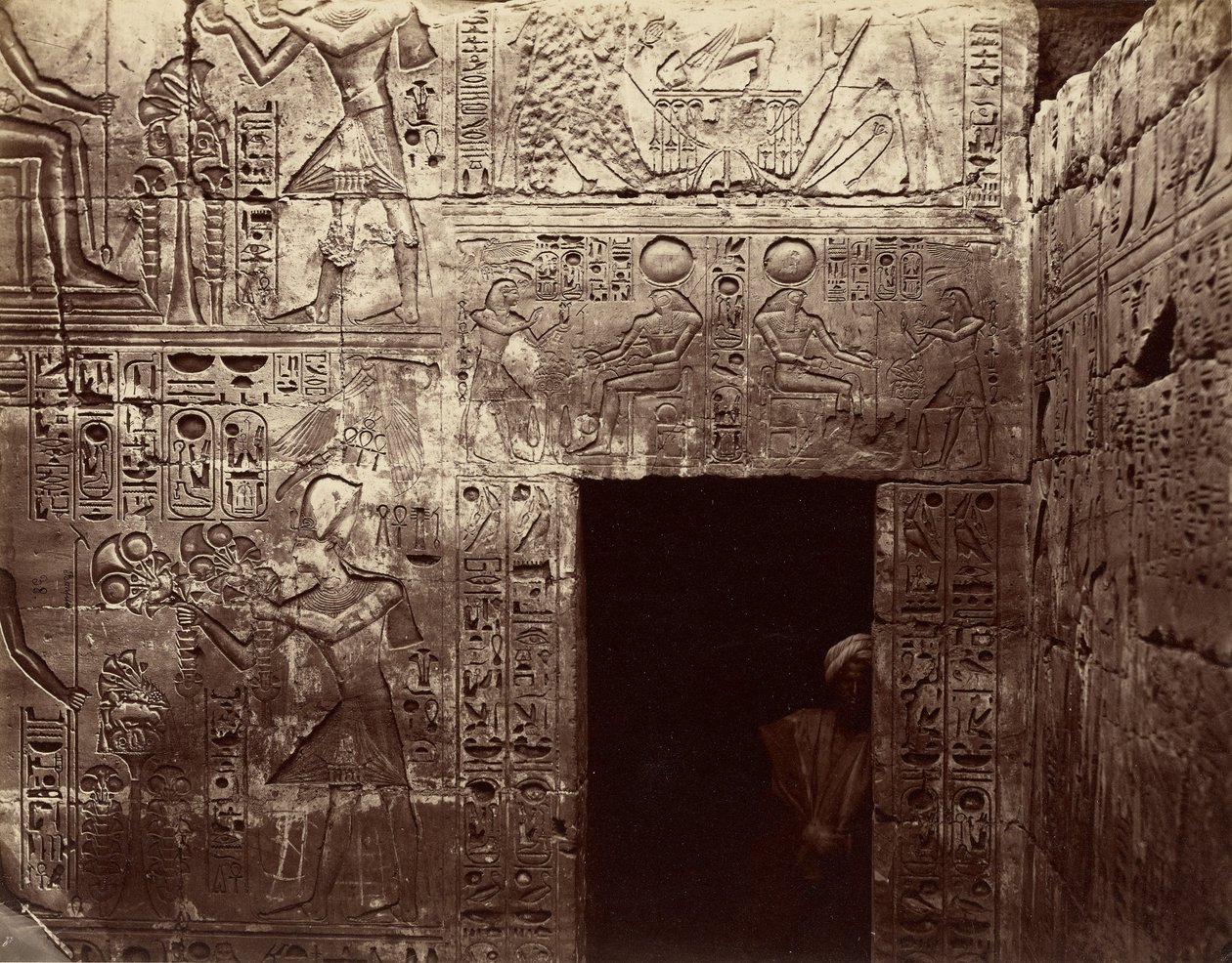 Relevos no templo de Amon, Karnak de Félix Bonfils