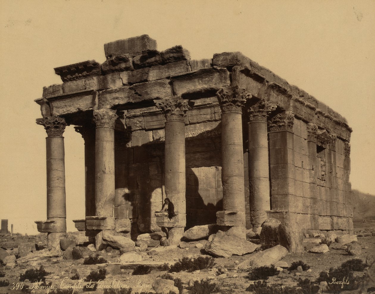 O Templo de Bel ou Baal Shamin, Palmyra, c. 1875 (foto) de Félix Bonfils