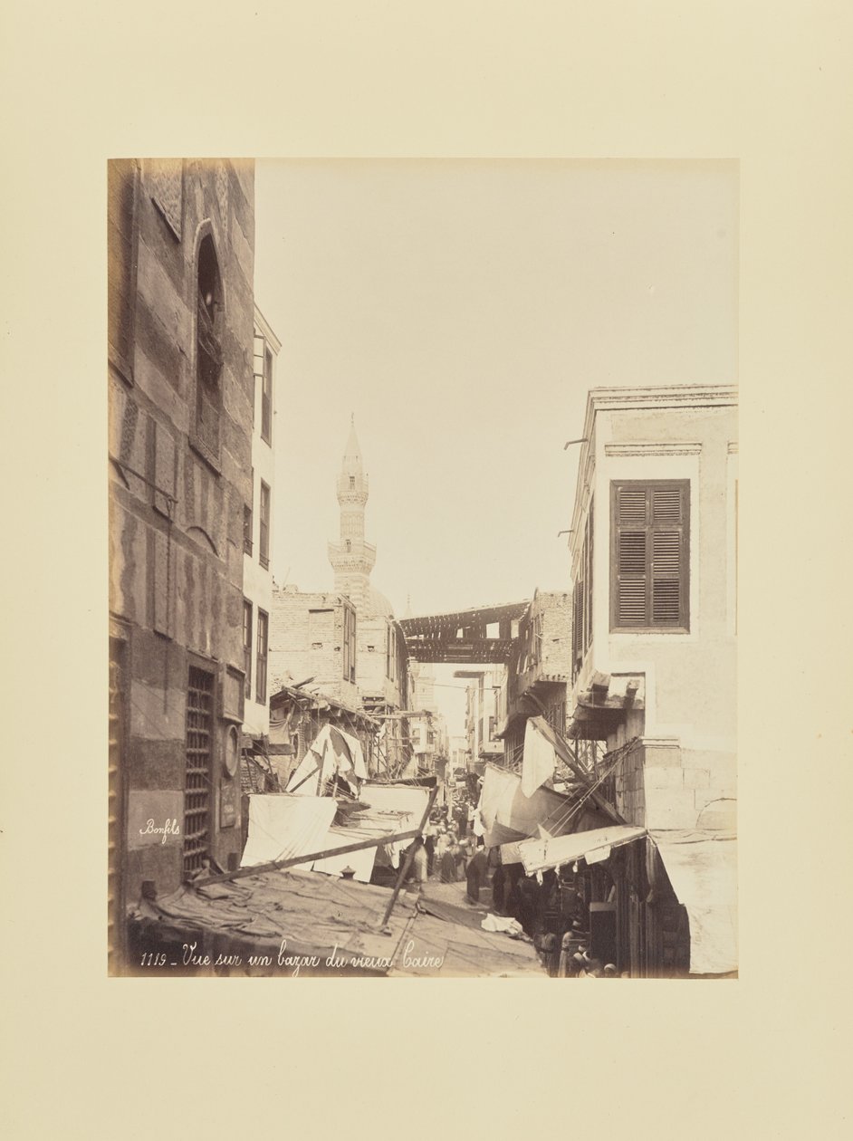 Vista de um bazar no Cairo antigo de Félix Bonfils