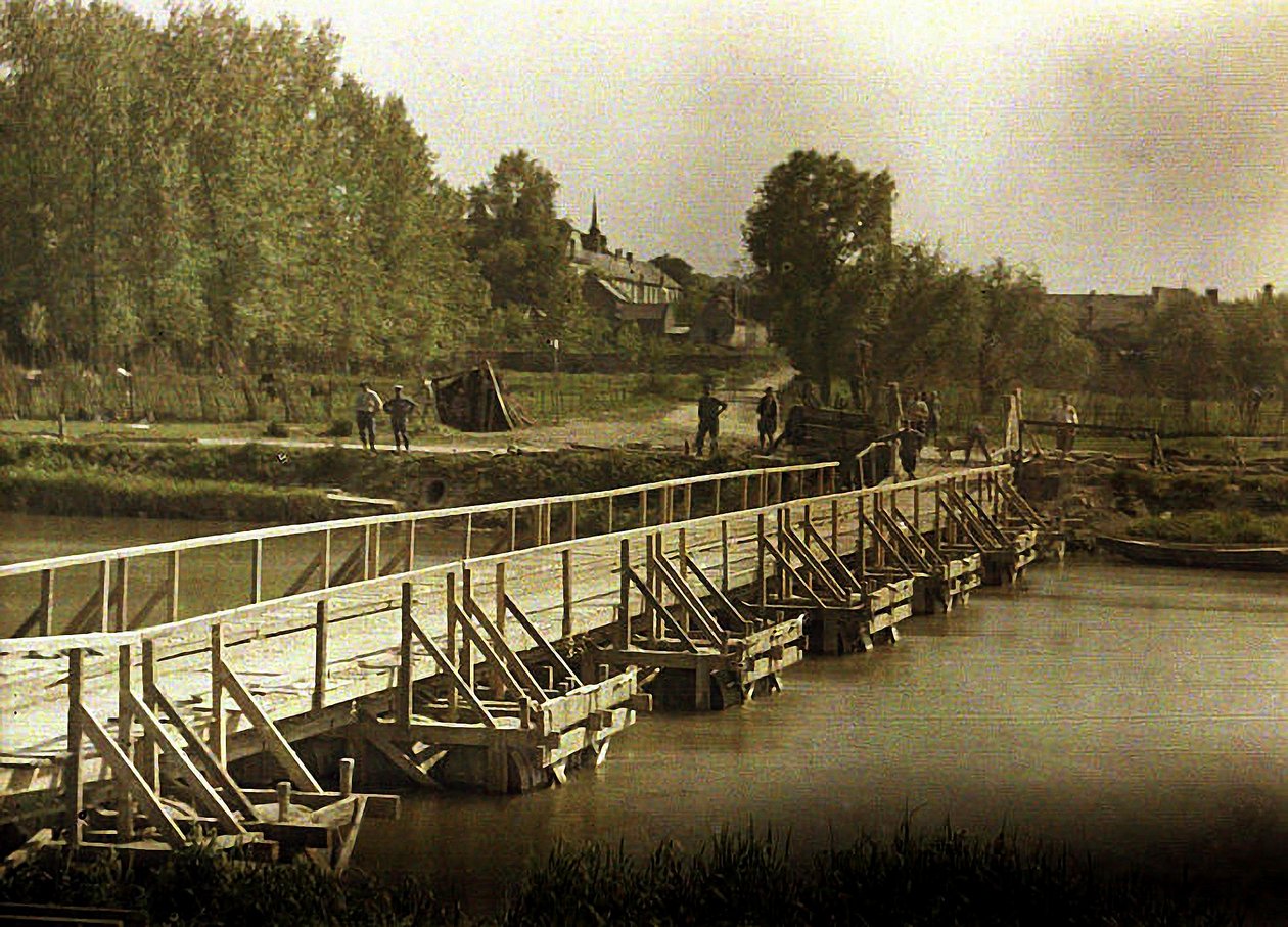 Barril ponte sobre o Aisne, Soissons, França, 1917 (autochrome) de Fernand Cuville